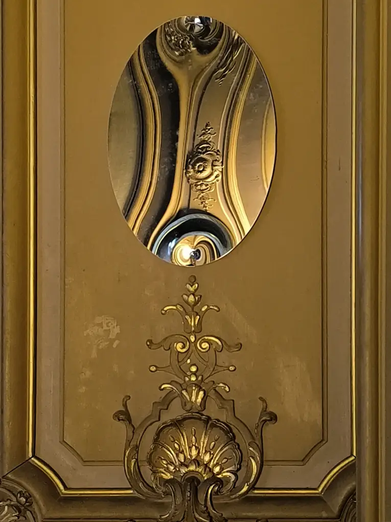 il piano nobile avignon diagne chanel miroir plafond